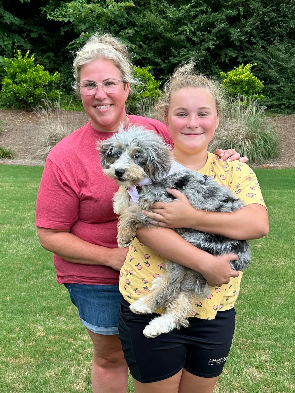 Charlie with her mom and human sister Petite Posh Puppies Guardian Program